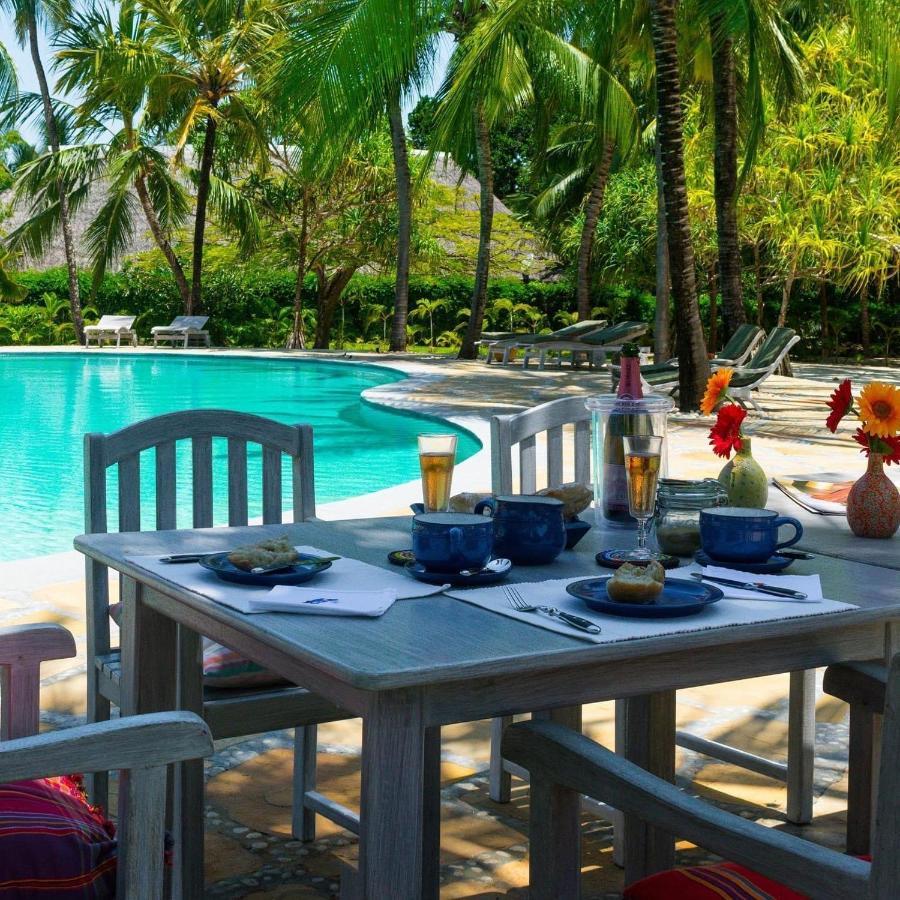 Zumzum Beach House Bed & Breakfast Kinondo Dış mekan fotoğraf