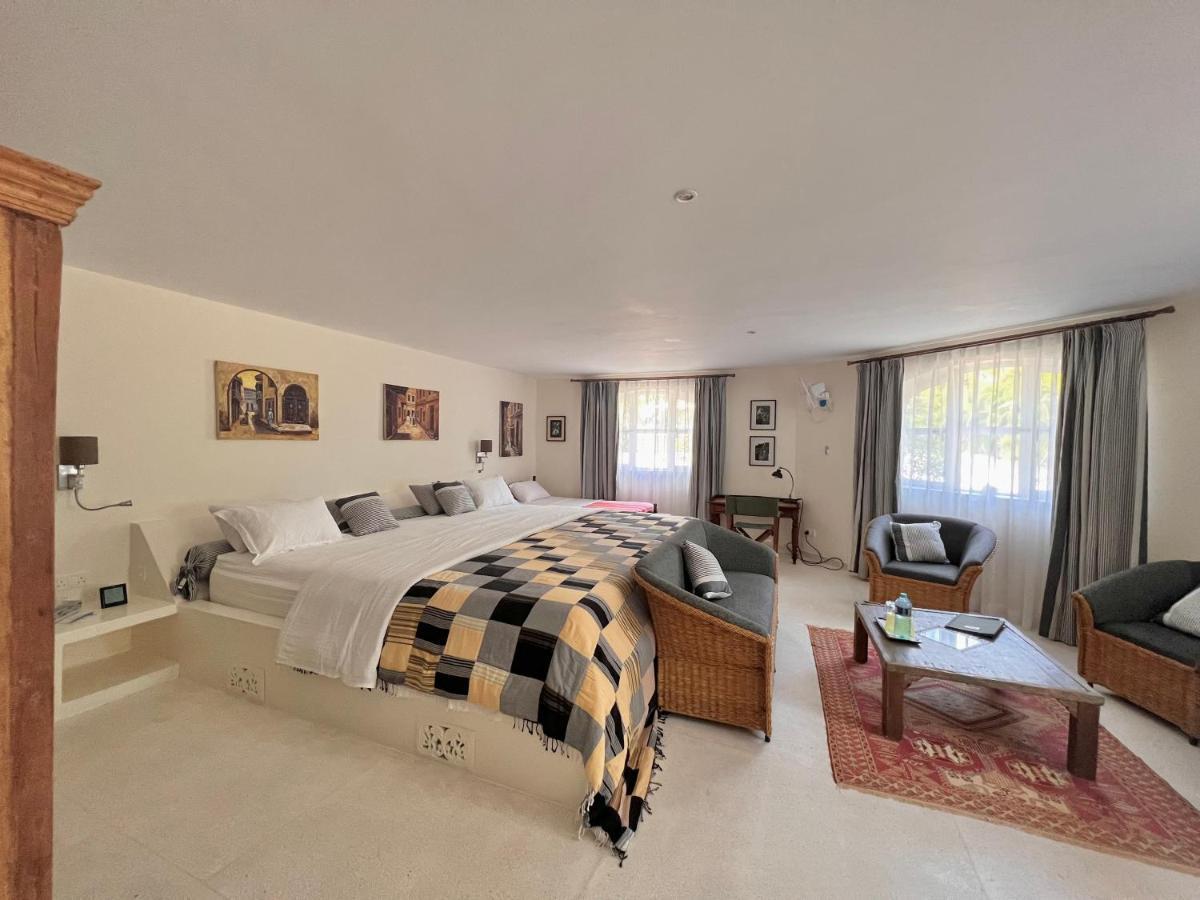 Zumzum Beach House Bed & Breakfast Kinondo Dış mekan fotoğraf