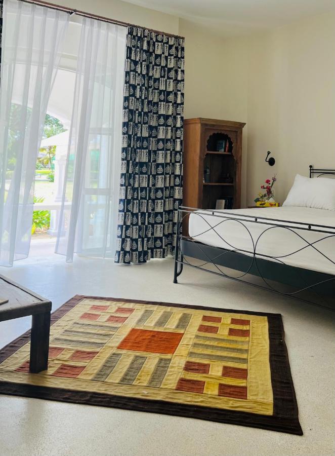 Zumzum Beach House Bed & Breakfast Kinondo Dış mekan fotoğraf